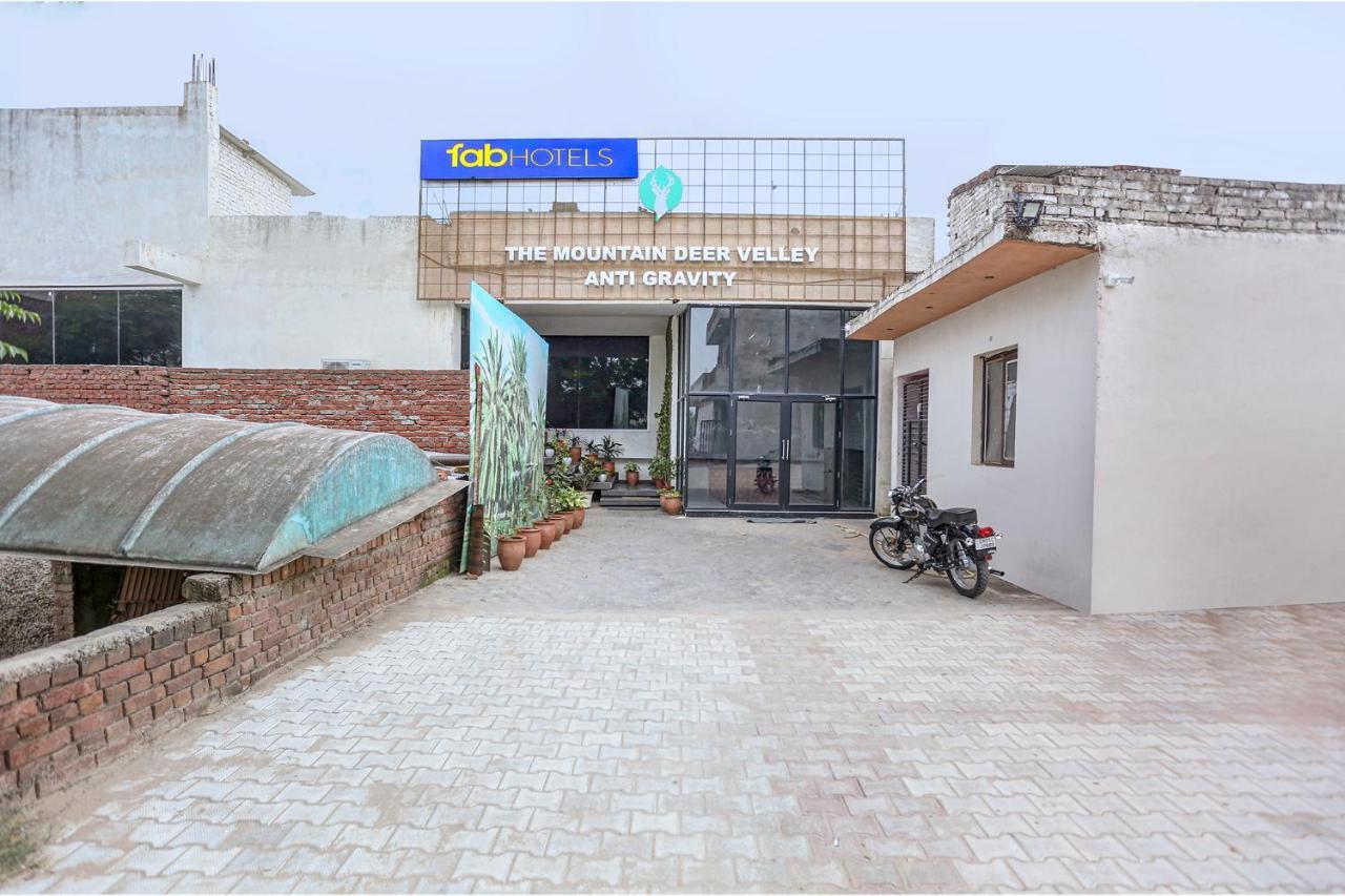 Fabhotel The Mountain Deer Valley Chandīgarh Eksteriør billede